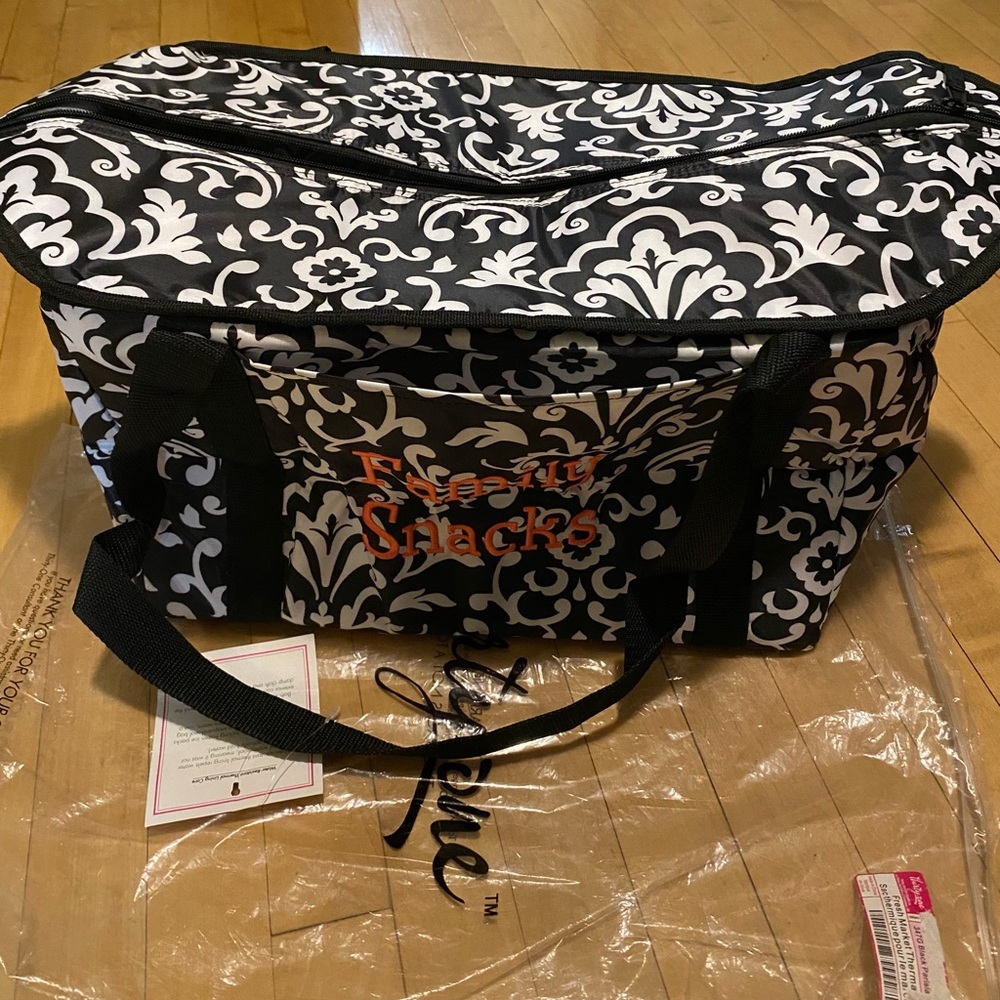 NWT Thirty One Fresh Market Thermal tote picnic party bag